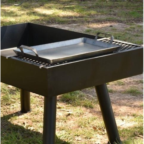 Fogonero con estaca, parrilla y plancheta - Imagen 4